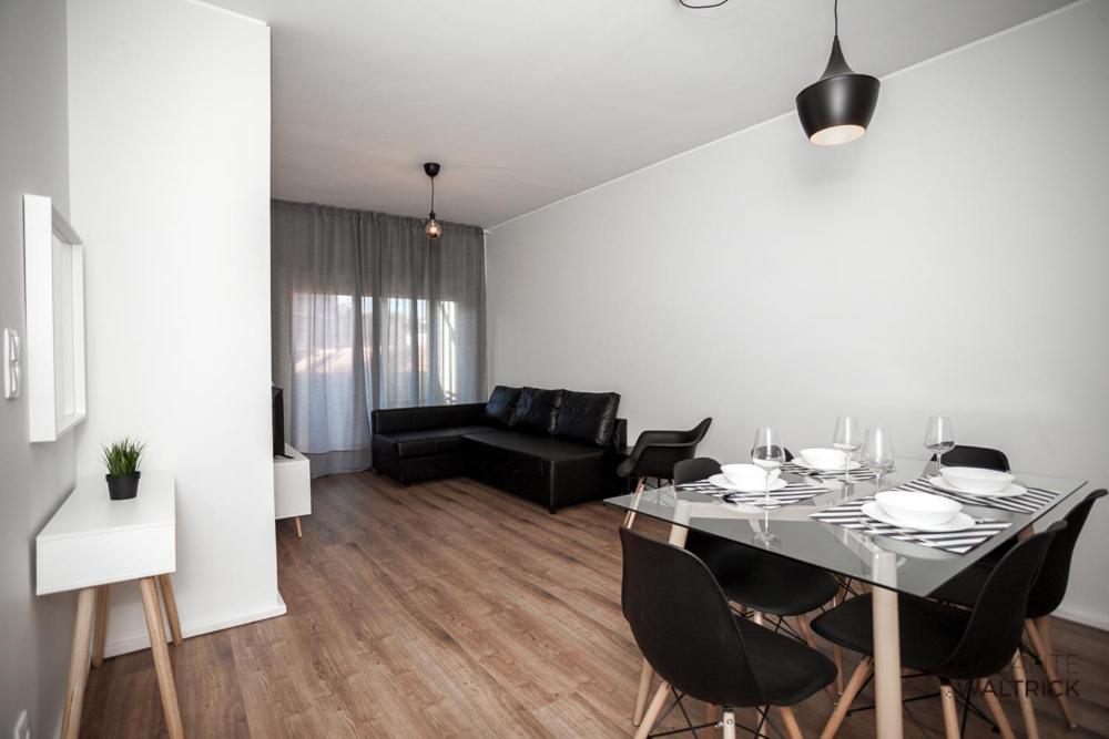 פורטו Downtown 3 Bedroom With Balcony - Quiet Street - Family Friendly - Groups מראה חיצוני תמונה